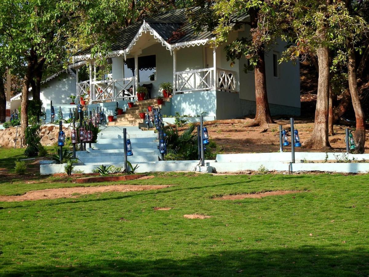 Greendale Resort Pachmarhī Eksteriør bilde